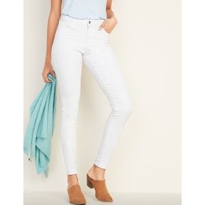 NWOT Old Navy Rockstar Jeans